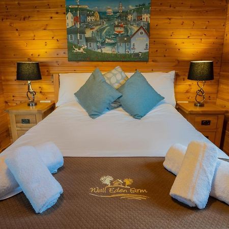 Wall Eden Farm - Luxury Log Cabins And Glamping 海布里奇 外观 照片