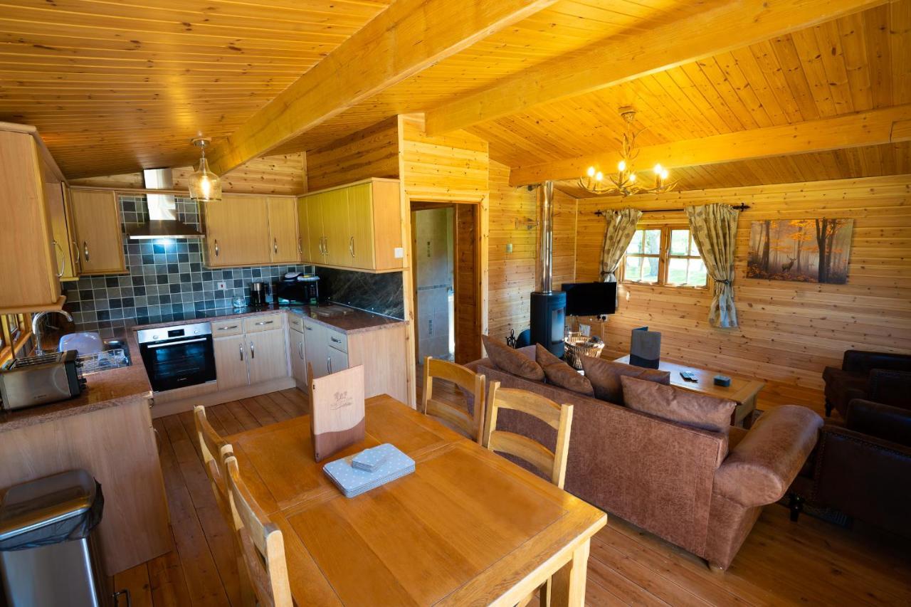 Wall Eden Farm - Luxury Log Cabins And Glamping 海布里奇 外观 照片