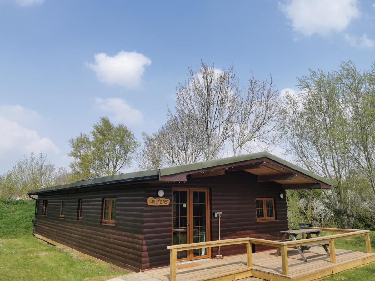 Wall Eden Farm - Luxury Log Cabins And Glamping 海布里奇 外观 照片