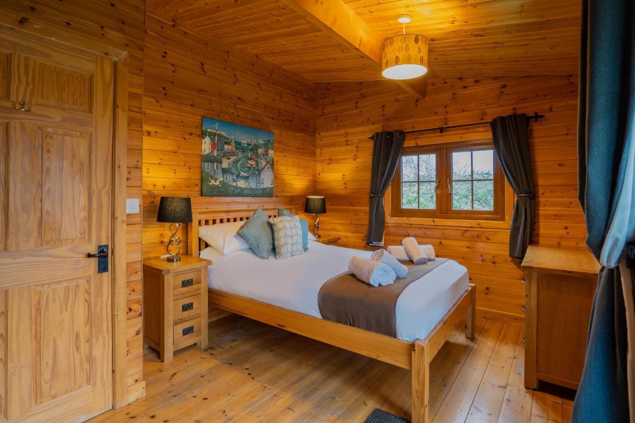 Wall Eden Farm - Luxury Log Cabins And Glamping 海布里奇 外观 照片